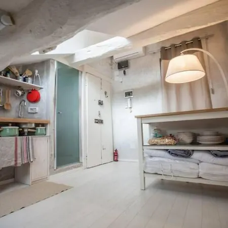 Guesthost - Cosy Milano-brera